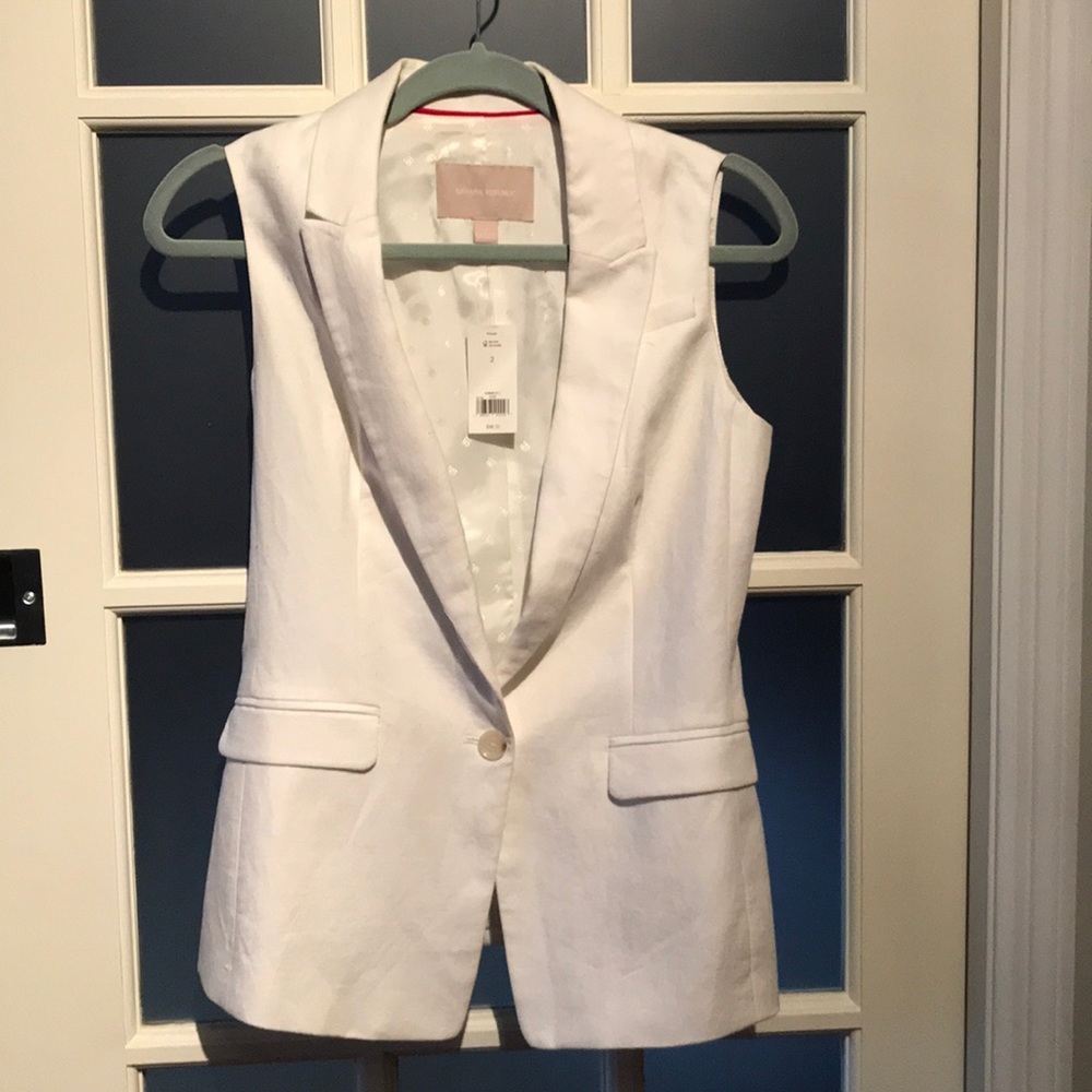 Banana White (2) Double Breasted Vest; Banana NWOT